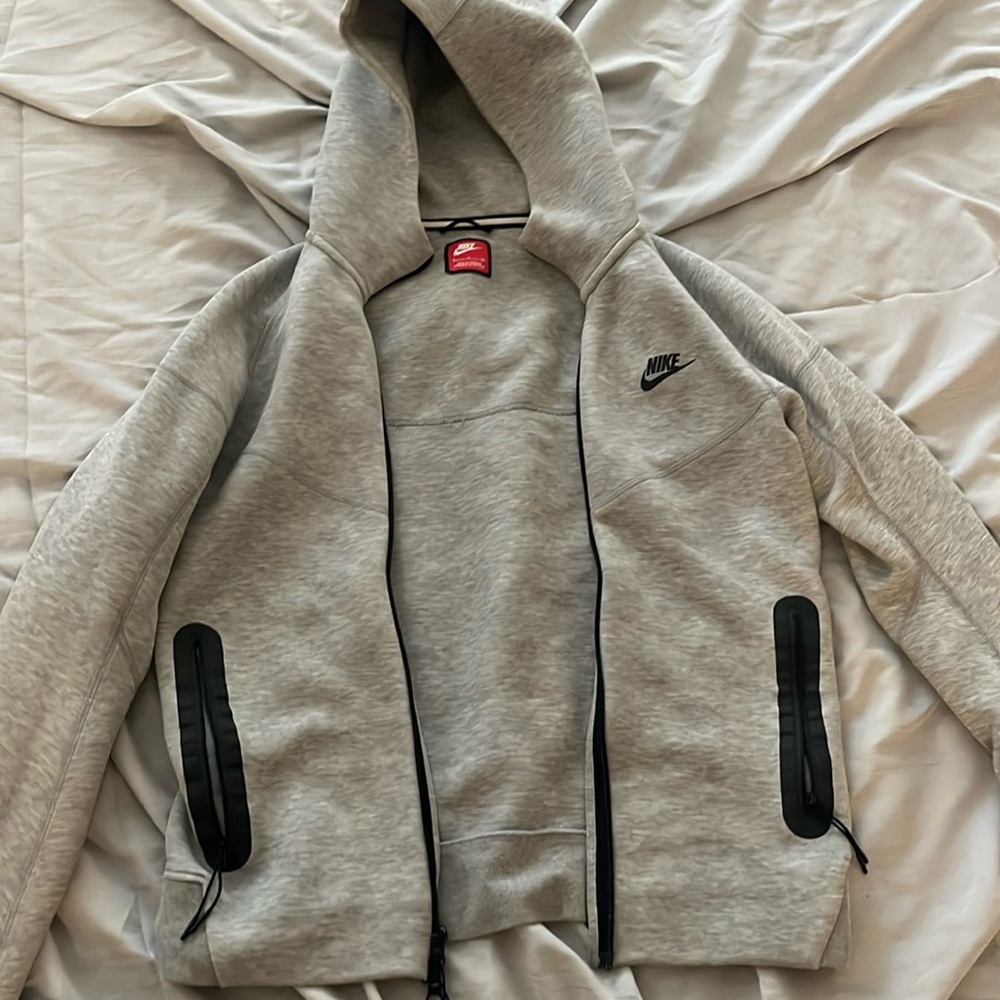 Nike Light Gray Hoodie with Black Details